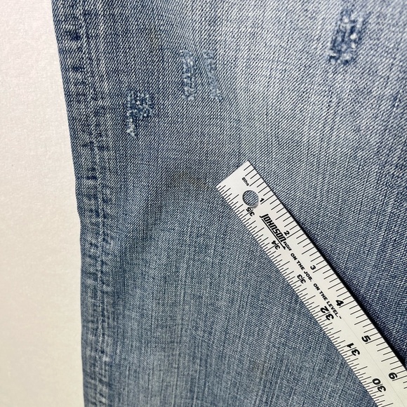 BKE Buckle Tyler Straight Leg Jeans Mens 33S Short Blue Denim Distressed 1938 - Picture 8 of 11